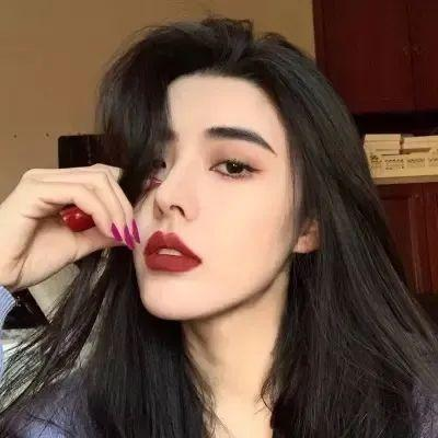 高大的女孩子你喜欢吗